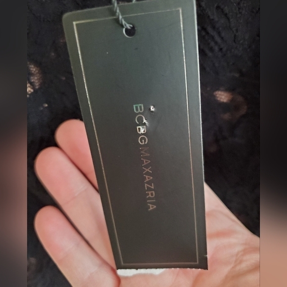 NWT BCBGmaxazria Alanis lace off the shoulder shirt Size Medium - Picture 4 of 7